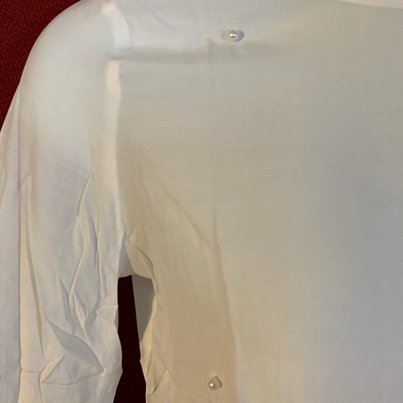 APT.9 Poplin Bell Sleeve Top FINAL PRICE - Picture 4 of 6